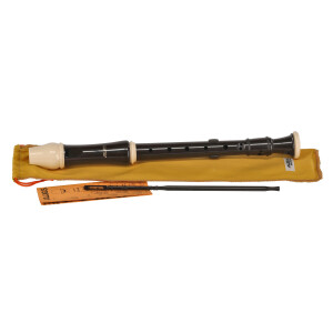 Aulos C soprano recorder Robin 205A