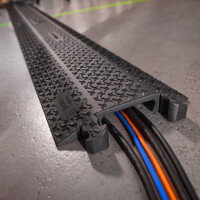 Defender XPRESS 100 BLK RETAIL