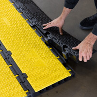 Defender MIDI 5 2D RAMP SHORT